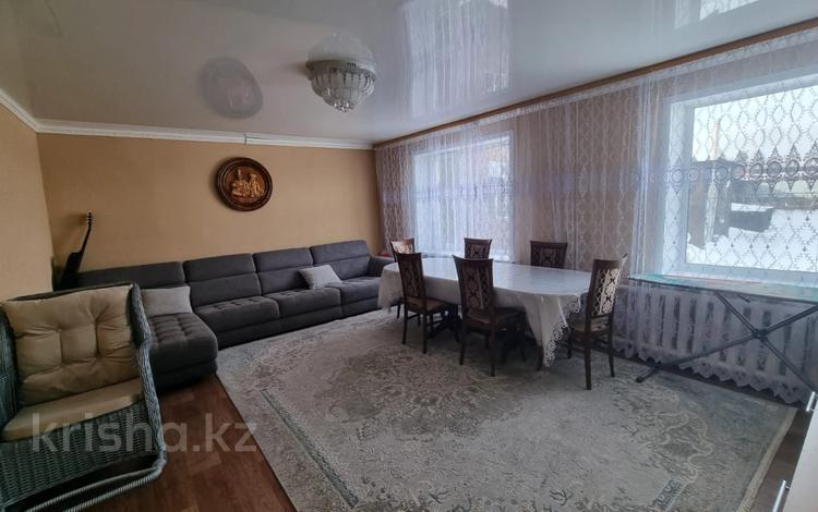 Часть дома · 4 комнаты · 89 м² · 9 сот., Ауэзова за 24 млн ₸ в Шахтинске — фото 2