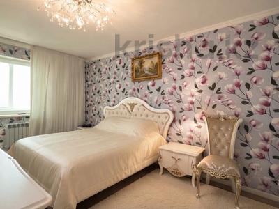 3-комнатная квартира · 110 м² · 13/13 этаж, мкр Аксай-5, Садвакасова за 60 млн ₸ в Алматы, Ауэзовский р-н