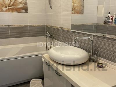 2-комнатная квартира · 77 м² · 1/5 этаж, мкр. Алтын орда, Байшева 7/1 — Скай парк за 29 млн ₸ в Актобе