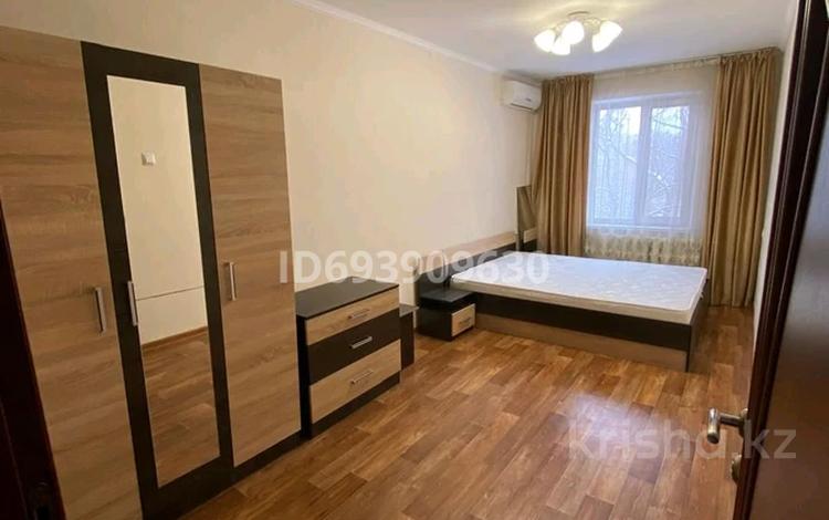 2-комнатная квартира, 45.6 м², 4/4 этаж, мкр №1 20 — Саина - Жубанова