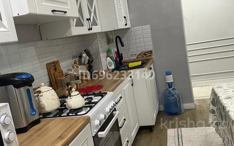 2-бөлмелі пәтер · 51 м² · 1 қабат, мкр Лесхоз, Кубаш Медеубаева, бағасы: 19 млн ₸ в Атырау — фото 2
