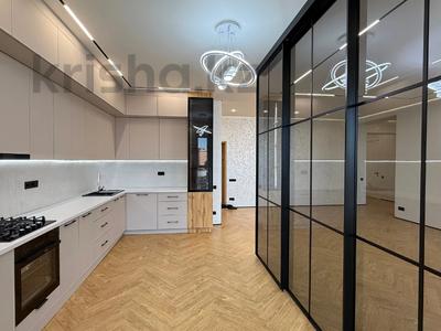 4-комнатная квартира · 140 м² · 6/9 этаж, Санкибай батыра 177А за 75 млн ₸ в Актобе