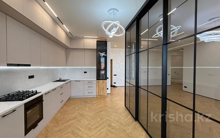4-комнатная квартира · 140 м² · 6/9 этаж, Санкибай батыра 177А за 75 млн ₸ в Актобе — фото 26