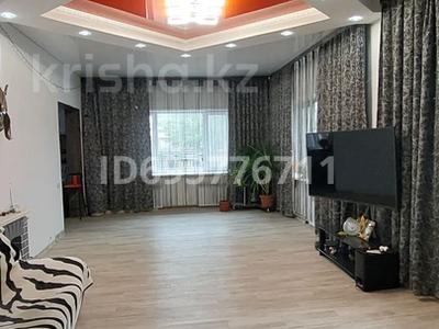 Часть дома · 3 комнаты · 120 м² · 9 сот., Агыбай Батыра 78/1 — Ближе к мосту ,по правой стороне за ~ 30 млн 〒 в Балхаше