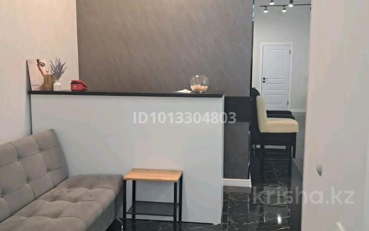 Действующий салон красоты · 100 м² за 11 млн ₸ в Астане, Есильский р-н — фото 2