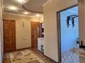 3-бөлмелі пәтер · 77 м² · 4/5 қабат, Независимости 17а, бағасы: 32 млн ₸ в Сатпаев — фото 5