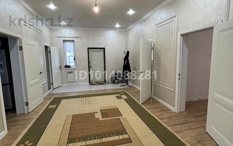 Жеке үй · 4 бөлме · 160 м² · 10 жүзд., Жаңақоныс-2, Т.Молдагалиев 19 — Участок 708 с трассы на право сразу после таблички к магазину триумф и на лево, бағасы: 32 млн ₸ в Актобе, жилой массив Жанаконыс-2 — фото 2