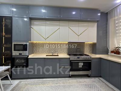 4-бөлмелі пәтер · 253 м², "Шығыс 2" ш/а. 160/14, бағасы: 45 млн ₸ в Актау, мкр "Шыгыс 2"