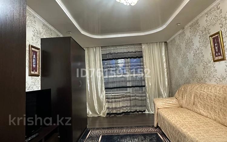 2-бөлмелі пәтер · 45 м² · 3/9 қабат, Жаңа қала ш/а., Нуркен Абдирова 15, бағасы: 12 000 ₸ в Караганде, Казыбек би р-н — фото 2