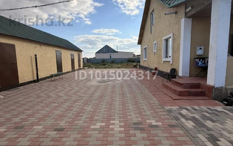 Жеке үй · 3 бөлме · 100 м² · 10 жүзд., 5 микрорайон 129 — Спорт комплекса им.К.Мунайтпасова и детской площадьки, бағасы: 35 млн ₸ в  — фото 2