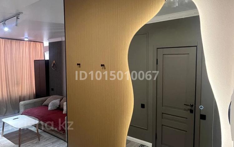 2-комнатная квартира · 55 м² · 13/17 этаж, мкр Юго-Восток, Бауыржана Момышулы 24 — Ашимова за 25 000 ₸ в Караганде, Казыбек би р-н — фото 14