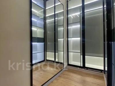 5-комнатная квартира · 137 м² · 14/15 этаж, Тауелсиздик 33 за 900 000 〒 в Астане, Алматы р-н