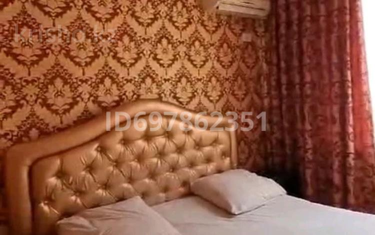 1-бөлмелі пәтер · 50 м² · 2/5 қабат, 16-шағынаудан 10, бағасы: 8 000 ₸ в Шымкенте, Аль-Фарабийский р-н — фото 2