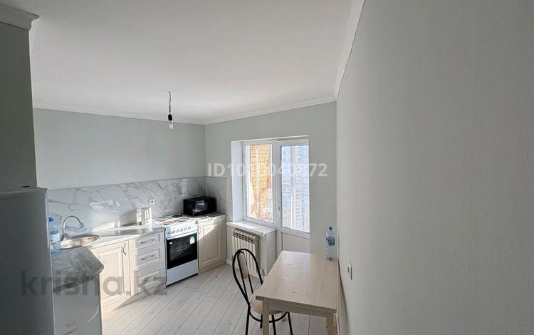 2-комнатная квартира · 67 м² · 13/25 этаж, Микрорайон Байкена Ашимова 26 за 25 млн 〒 в Караганде, Казыбек би р-н — фото 2