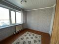 4-бөлмелі пәтер · 64 м² · 2/5 қабат, 15-шағынаудан 14 — Горняк,61 школа, бағасы: 11 млн ₸ в Караганде, Алихана Бокейханова р-н — фото 4