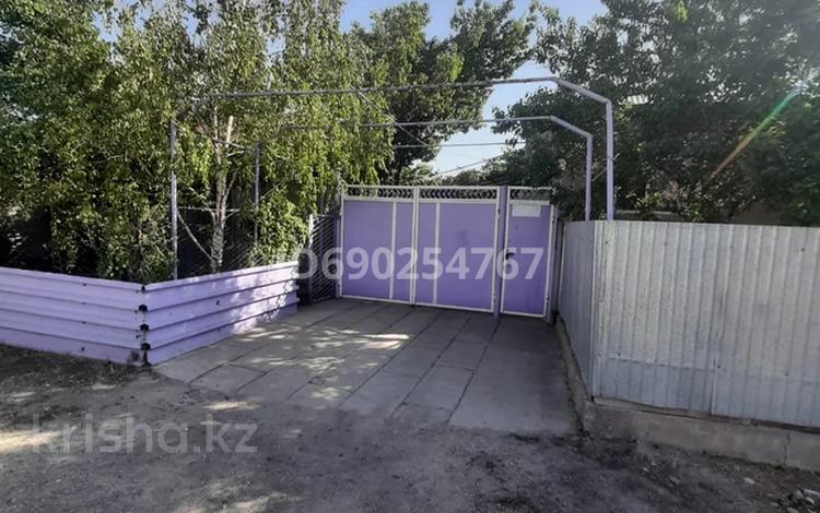 Отдельный дом • 5 комнат • 120 м² • 7 сот., Курчатова 9 за 18 млн 〒 в Таразе — фото 2