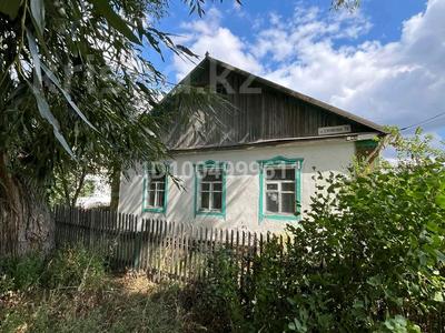 Отдельный дом · 6 комнат · 106 м² · 10 сот., Сурикова 79 — 23 микрорайон за 10 млн 〒 в Караганде, Казыбек би р-н