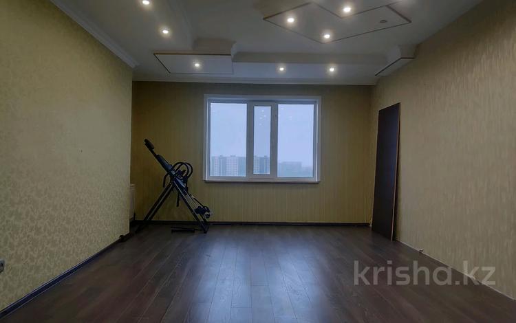 2-комнатная квартира, 67.6 м², 8/9 этаж, мкр Юго-Восток, Шахтеров 31а