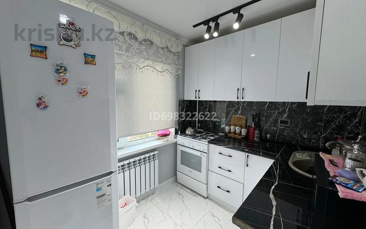 3-бөлмелі пәтер, 47 м², 3 қабат, мкр Шұғыла 1, бағасы: 13 млн 〒 в  — фото 2