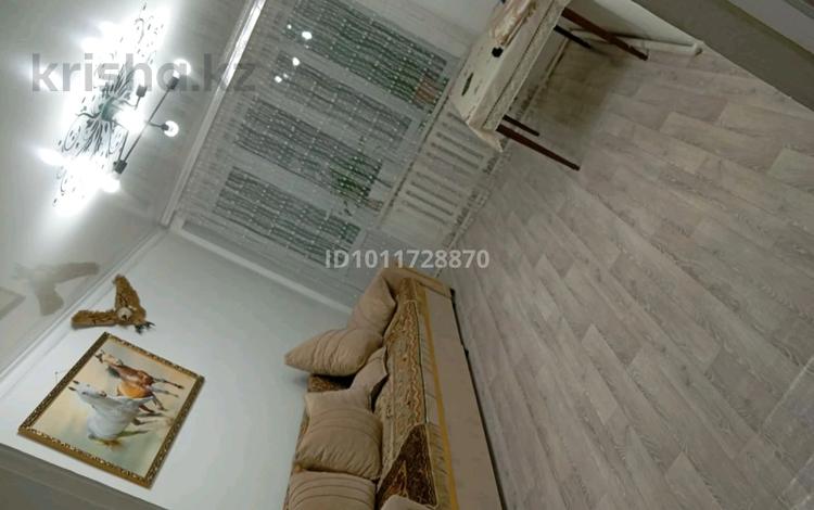 3-комнатная квартира · 60 м² · 2/2 этаж, Мұрын жырау 2а кв 7 — Халық 2 за 8 млн ₸ в Шу — фото 2