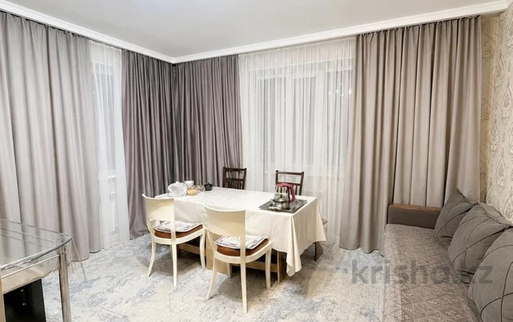 3-бөлмелі пәтер · 70 м² · 3/10 қабат, Умай Ана 14, бағасы: 40 млн ₸ в Астане, Нура р-н — фото 2