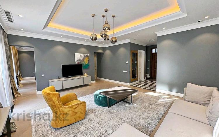 8-бөлмелі пәтер · 360 м² · 1/4 қабат, мкр Горный Гигант, Аль-Фараби 116/1, бағасы: 490 млн ₸ в Алматы, Медеуский р-н — фото 2