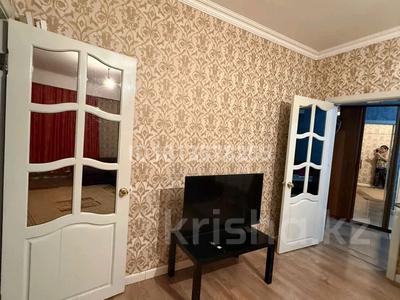 4-комнатная квартира · 80 м² · 1/5 этаж, Бауржан момуш улы за 350 000 ₸ в Экибастузе