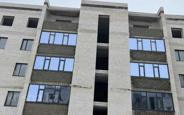 1-бөлмелі пәтер · 46 м², мкр. Алтын орда 355, бағасы: 10.5 млн ₸ в Актобе — фото 2