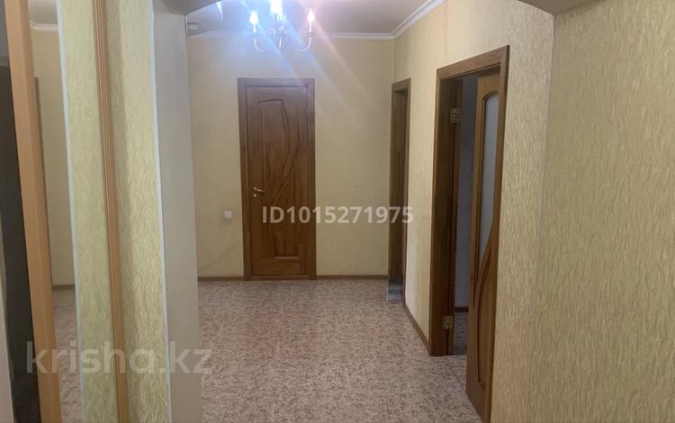 3-комнатная квартира · 77 м² · 2/10 этаж, Набережная за 180 000 ₸ в Актобе — фото 2