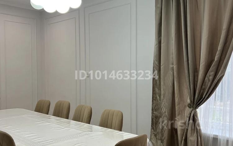 4-комнатная квартира · 90 м² · 1/3 этаж, Пахомова 14 за 300 000 ₸ в Усть-Каменогорске — фото 2
