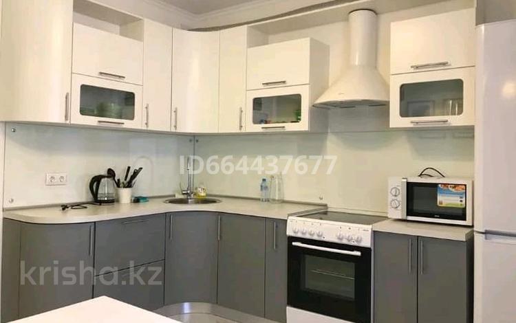 1-комнатная квартира · 38 м² · 5/5 этаж, Кунаева — 6 мкр за 13 000 ₸ в Уральске — фото 4