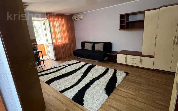 2-комнатная квартира, 46 м², 2/4 этаж помесячно, Ауэзова