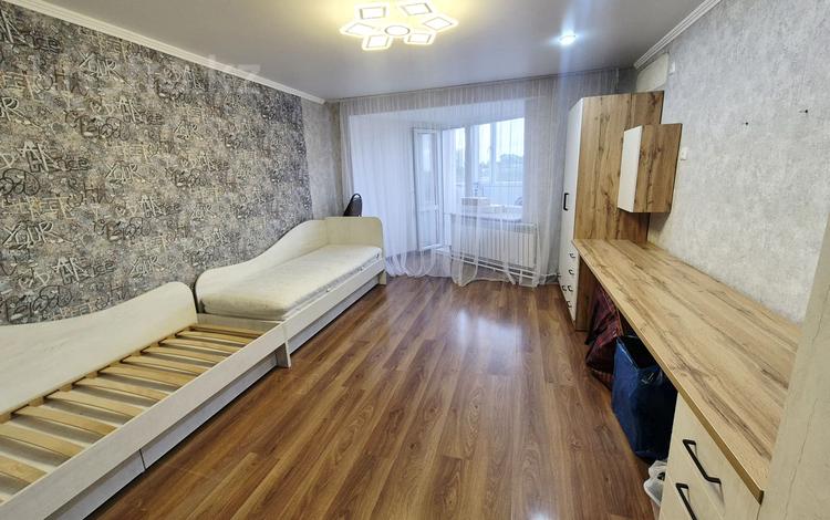 3-комнатная квартира · 75 м² · 5/5 этаж, мкр Михайловка , мкр Михайловка, улица Аманжолова 43 за 27.5 млн ₸ в Караганде, Казыбек би р-н — фото 2