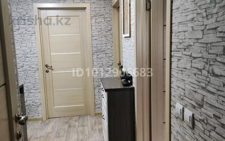 3-бөлмелі пәтер · 62 м² · 3/5 қабат, Айманова 10 — Торайгырова, бағасы: 22.8 млн ₸ в Павлодаре — фото 2