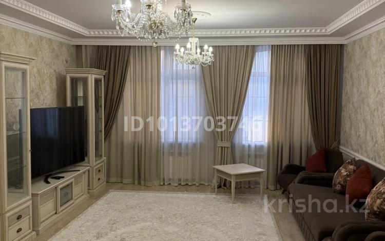 3-комнатная квартира · 130 м² · 5/6 этаж, Улы Дала 59 за 600 000 ₸ в Астане, Есильский р-н — фото 2