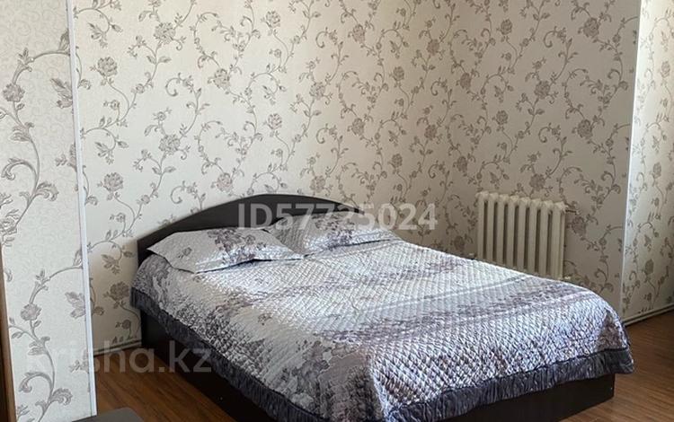 1-бөлмелі пәтер, 50 м², 9/12 қабат тәулігіне, Сарайшык 34, бағасы: 10 000 〒 в Астане — фото 27