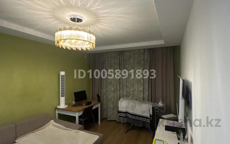 2-бөлмелі пәтер · 60 м² · 4/5 қабат, №3 ш/а. 38А — Абая саина, бағасы: 50 млн ₸ в Алматы, Ауэзовский р-н — фото 2