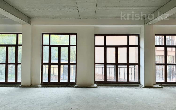 4-комнатная квартира · 208 м² · 3/3 этаж, Тайманова 222/3 — проспект Достык за 270 млн ₸ в Алматы, Медеуский р-н — фото 2