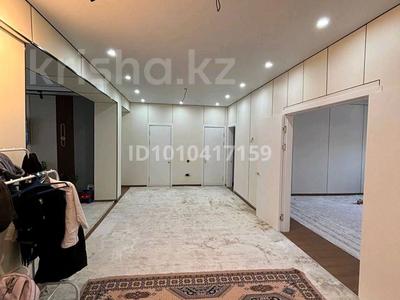 5-бөлмелі пәтер · 194 м² · 8/9 қабат, 17-й мкр 97, бағасы: 68 млн ₸ в Актау