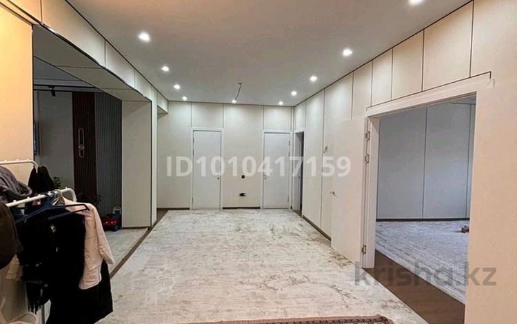 5-бөлмелі пәтер · 194 м² · 8/9 қабат, 17-й мкр 97, бағасы: 68 млн ₸ в Актау — фото 2