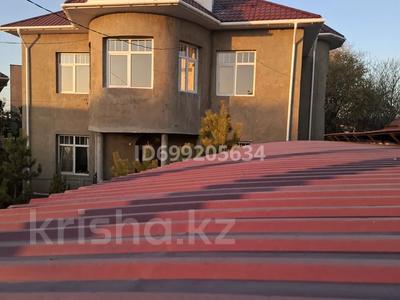 Жеке үй · 8 бөлме · 360 м² · 5.6 сот., 3-й микрорайон, Дегтярева 41 — Парк Абая, бағасы: 155 млн ₸ в Шымкенте, Туран р-н