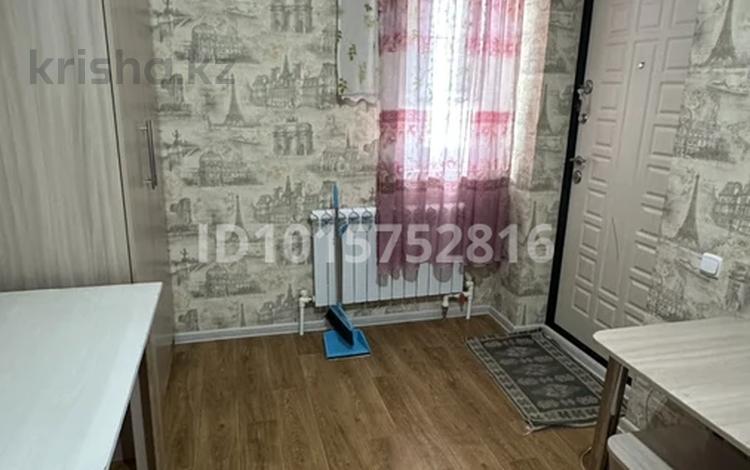 1-комнатная квартира · 16 м² · 16/25 этаж, мкр 11 112в — 11 мкр и 12 мкр за 7 000 ₸ в Актобе — фото 2
