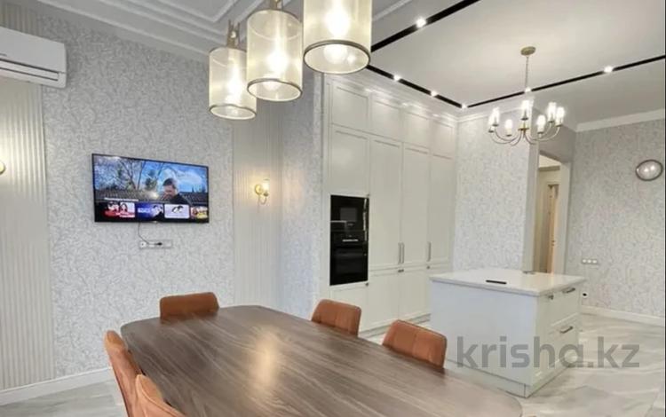3-комнатная квартира · 115 м² · 6 этаж, Толе би 52 за 700 000 ₸ в Астане, Нура р-н — фото 2