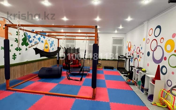 Действуйший бизнес коррекционный центр · 380 м², бағасы: 1.9 млн 〒 в Актобе, Старый город — фото 2