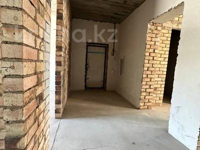 3-бөлмелі пәтер · 83.2 м² · 1/3 қабат, Михайловка ш/а., Жангозина 5\2, бағасы: 40 млн ₸ в Караганде, Казыбек би р-н