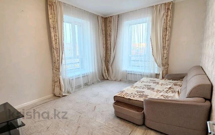 2-комнатная квартира, 60 м², 7/7 этаж помесячно, ул 38 21/1 — Аль Фараби