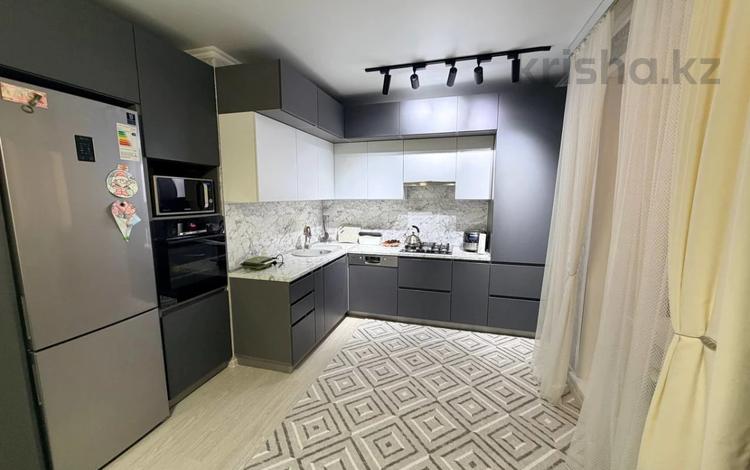 2-комнатная квартира · 72.6 м² · 4/5 этаж, 8-й Микрорайон 25 за 41 млн 〒 в Костанае — фото 2