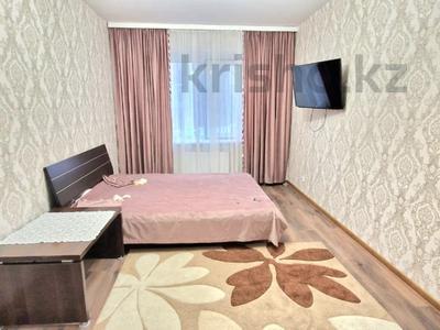 1-комнатная квартира · 45.7 м² · 4/9 этаж, пр. Шахтеров за 19.5 млн 〒 в Караганде, Казыбек би р-н