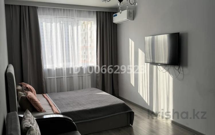 1-комнатная квартира · 40 м² · 5/12 этаж, Сатпаева 90 — Туркебаева за 17 000 ₸ в Алматы, Бостандыкский р-н — фото 2