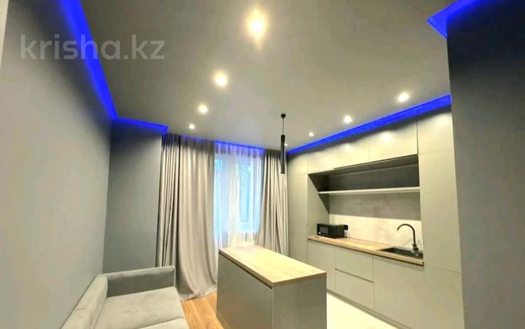 2-комнатная квартира · 76 м² · 2/10 этаж, Алихан Бокейхан 2 за 300 000 ₸ в Астане, Есильский р-н — фото 2